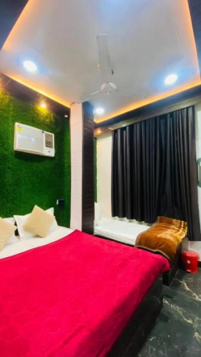 Glitz Hotels Shiv Kashi P Guest House - Nr Dashashwamedh Ghat Varanasi